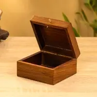 Шкатулка "Цветок" 10х10х6 см, дерево шишам