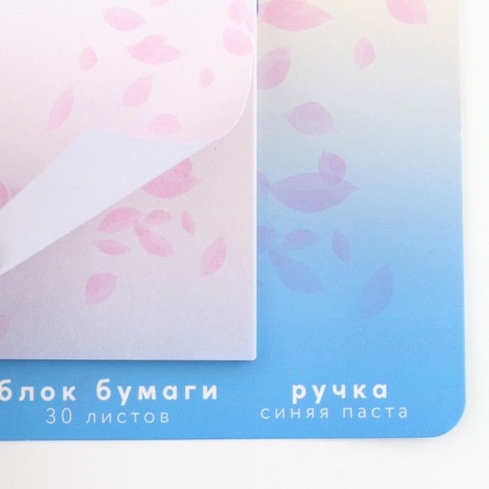 Подарочный набор ручка шариковая и блок бумаги 30 л &laquo;Аниме&raquo;