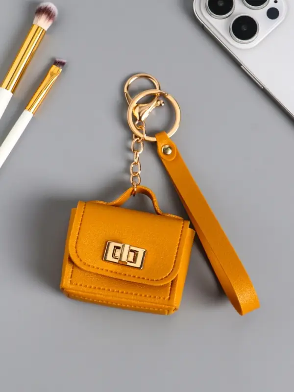 Брелок кожзам с карабином, с ремешком "Сумочка" жёлтый 6,2х2,5х7 см