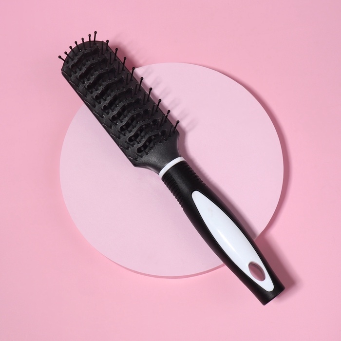 Расчёска массажная, вентилируемая, 4 &times; 23,2 см, цвет чёрный/белый