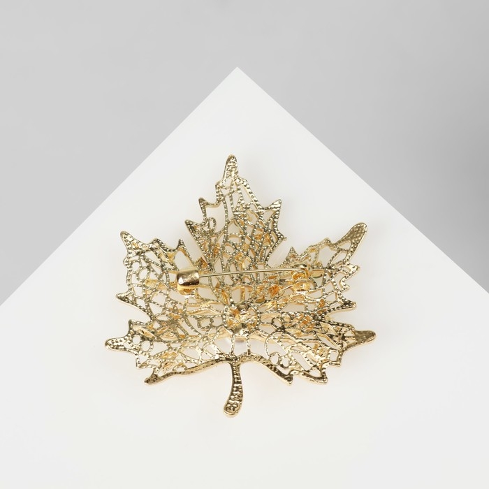 Брошь &laquo;Лист кленовый&raquo;, цвет бело-зелёный в золоте