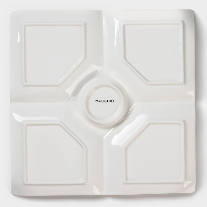 Менажница фарфоровая 5 ячеек Magistro &laquo;Бланш&raquo;, 25&times;25 см, цвет белый