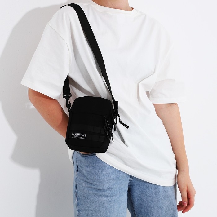 Сумка молодёжная на молнии, 1 наружный карман, цвет чёрный Сумка молодёжная на молнии, 1 наружный карман, цвет чёрный