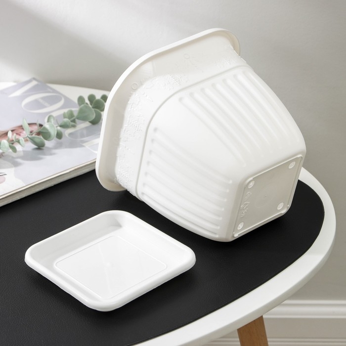 Горшок для цветов с поддоном «Лозанна», 3 л, пластиклвый, цвет белый Горшок для цветов с поддоном «Лозанна», 3 л, пластиклвый, цвет белый