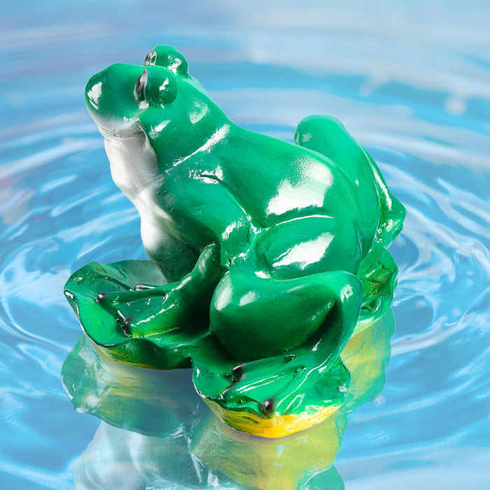 Садовая фигура "Лягушка на кувшинке" 23*35*18 см F01149