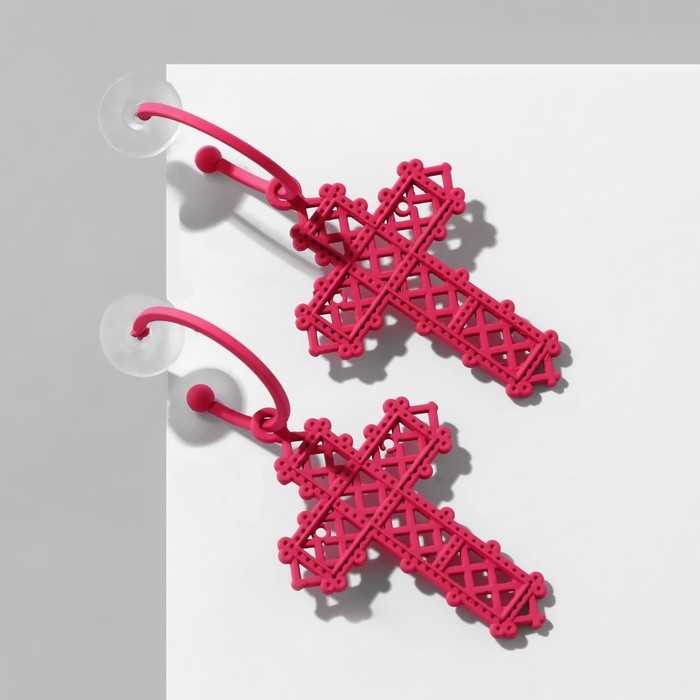 Серьги эмаль &laquo;Крестик&raquo; ажурный, цвет матовый розовый