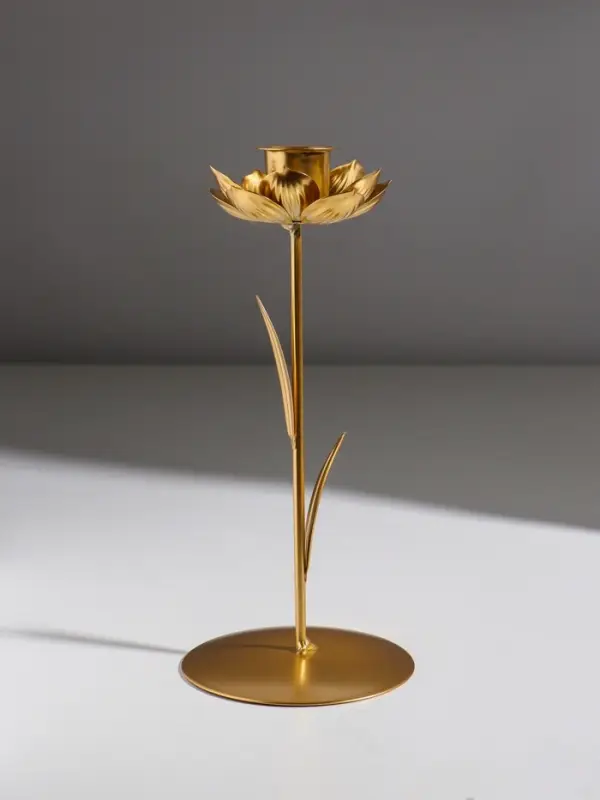 Подсвечник металл на 1 свечу "Жасмин" золото d=2,5 см 9х9х20,5 см