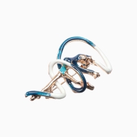 Брошь &laquo;Гимнастка&raquo; с лентой, цвет синий в золоте