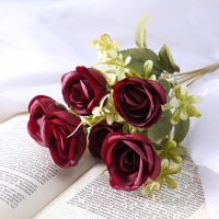 Букет "Роза бакарди галант" 27 см, микс