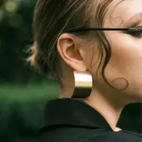 Серьги металл "Дуга" гладкая, тренд, цвет золото