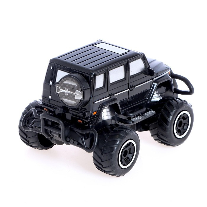 Машина радиоуправляемая &laquo;Внедорожник&raquo;, работает от батареек, цвет чёрный