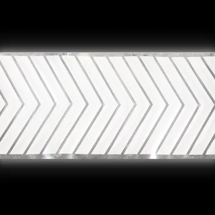 Светоотражающая лента-термонаклейка &laquo;Стрелки&raquo;, 5,5 см, 1 &plusmn; 0,1 м, цвет серый