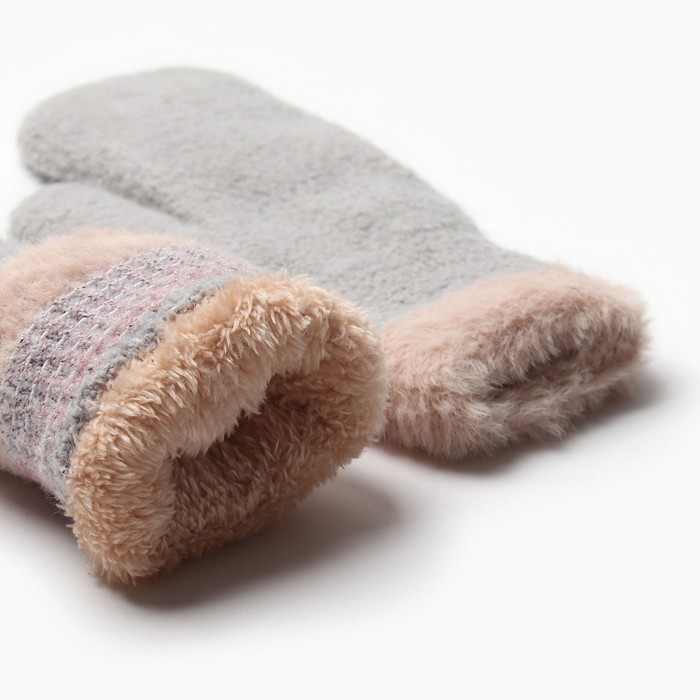 Варежки женские на иск.меху MINAKU опушка 22 см серый Варежки женские на иск.меху MINAKU опушка 22 см серый