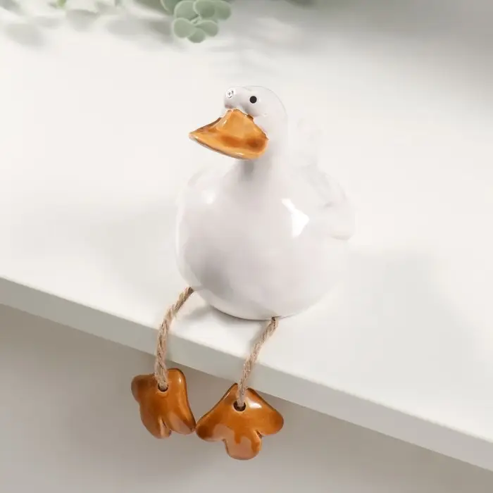 Сувенир керамика "Белый утёнок с висячими лапками" 8,6х11,1х12,1 см