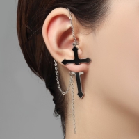 Серьга &laquo;Кафф&raquo; готический крест, цвет чёрный в серебре