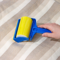 Ролик для чистки одежды с силиконовой щёткой Доляна, 20&times;11&times;7 см