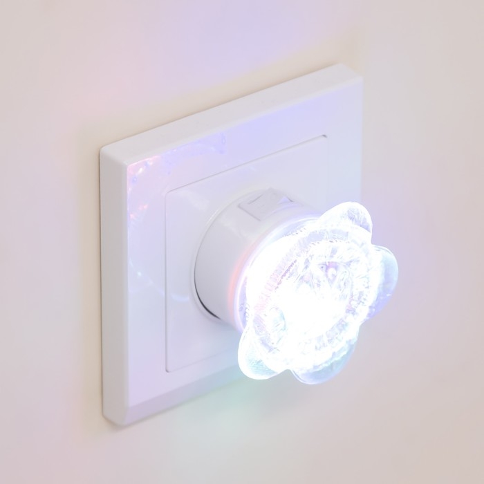 Ночник Ночник "Цветок красный" пластик 5,5х5,5х6 см