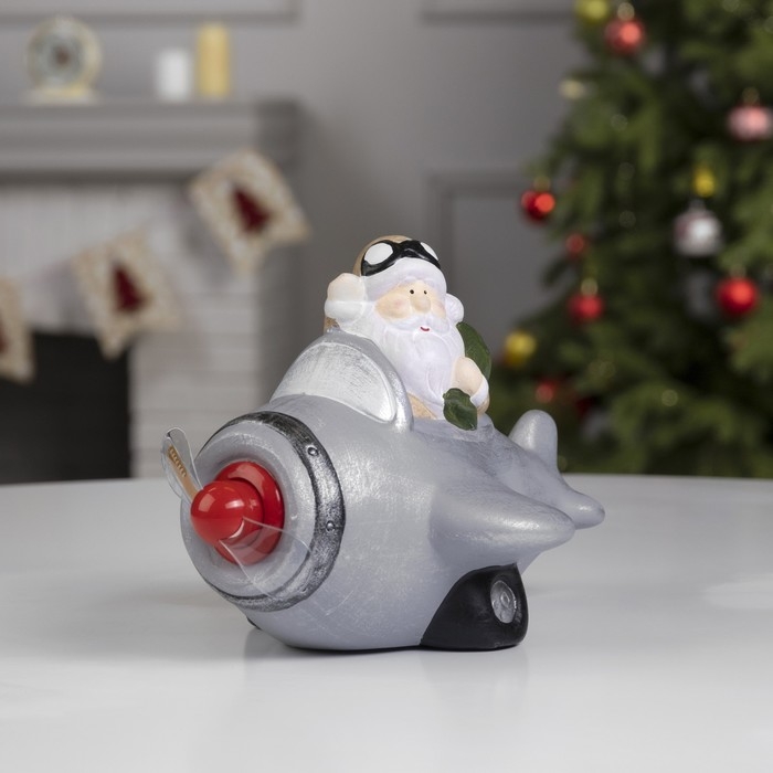 Светодиодная фигура &laquo;Дед Мороз в самолёте&raquo; 17 &times; 17 &times; 22 см, полистоун, батарейки АААх2 (не в комплекте), свечение красное