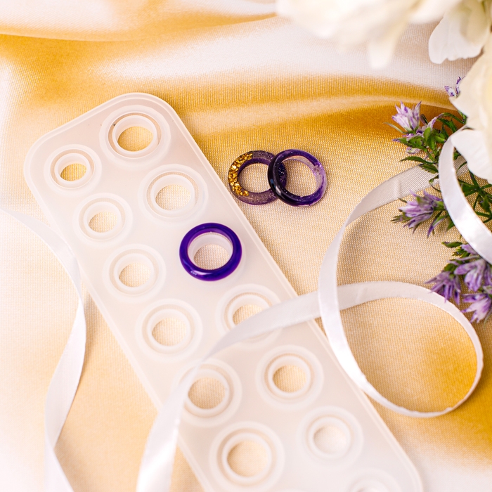 Форма силиконовая универсальная &laquo;Кольца&raquo; на 14 колец, 7 размеров &mdash; от 1,7 см до 2,3 см