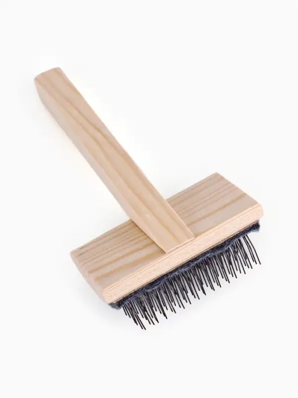 Щетка-пуходёрка деревянная ZOONIK &laquo;Кавказец&raquo; полукруглая, 100&times;55 см