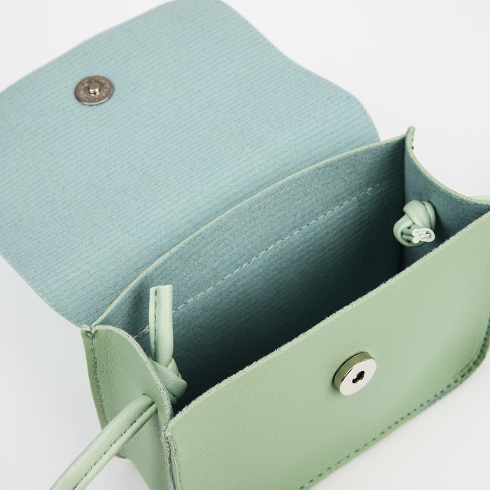 Сумка детская для девочки на магните, длинный ремень, цвет зелёный Сумка детская для девочки на магните, длинный ремень, цвет зелёный