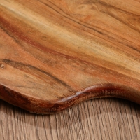 Доска разделочная прямоугольная "Желтые и синие цветы" дерево манго 41х18 см