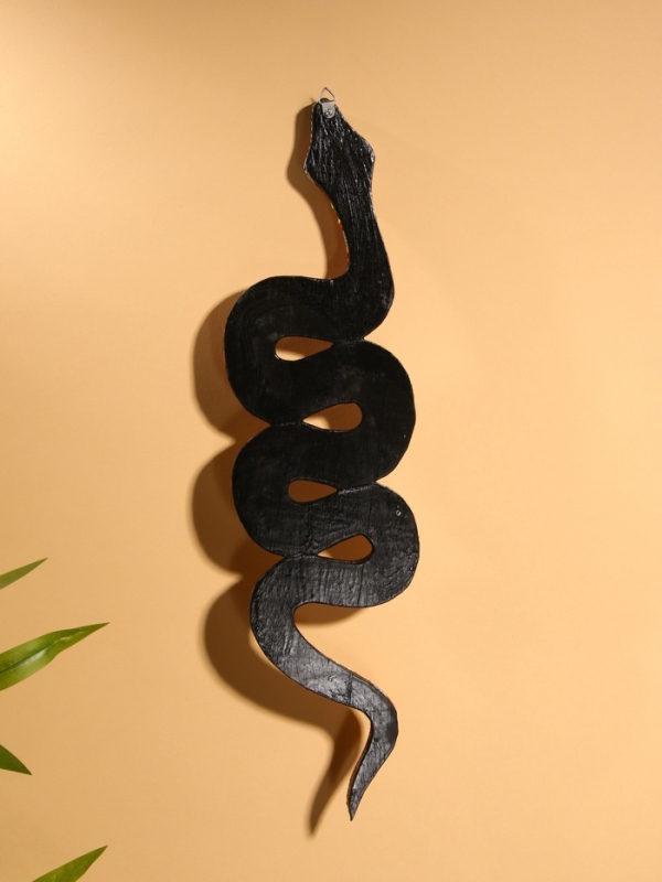 Сувенир интерьерный "Змея" дерево 50х13 см, цв. серый
