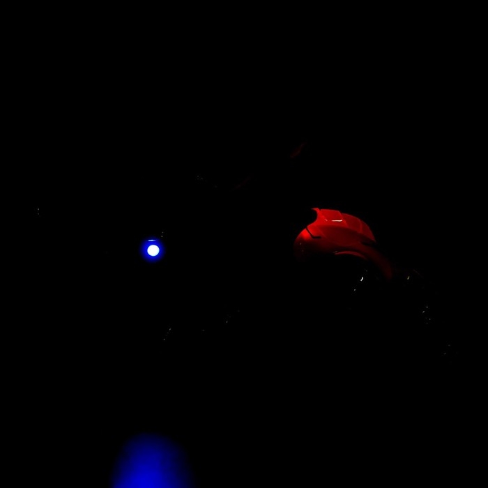 Робот «Динобот», реагирует на прикосновение, световые и звуковые эффекты, металлический, цвет оранжевый Робот «Динобот», реагирует на прикосновение, световые и звуковые эффекты, металлический, цвет оранжевый