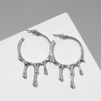 Серьги металл &laquo;Капли&raquo; стекающие, цвет серебро