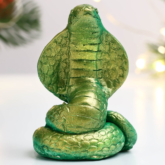 Новый год. Символ 2025. Фигура "Змея Гидра" светло-зеленая, 5х5см