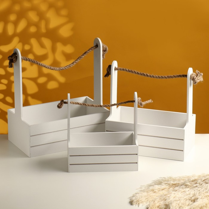 Набор кашпо деревянных 3 в 1 (29×18×33; 25×15×30; 21×12×23) Набор кашпо деревянных 3 в 1 (29×18×33; 25×15×30; 21×12×23) "Аром", белый