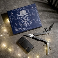 Подарочный набор Luazon, электробритва LBR-13, мультитул в чехле, гирлянда Подарочный набор Luazon, электробритва LBR-13, мультитул в чехле, гирлянда