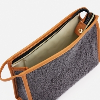 Косметичка на молнии, цвет серый Косметичка на молнии, цвет серый