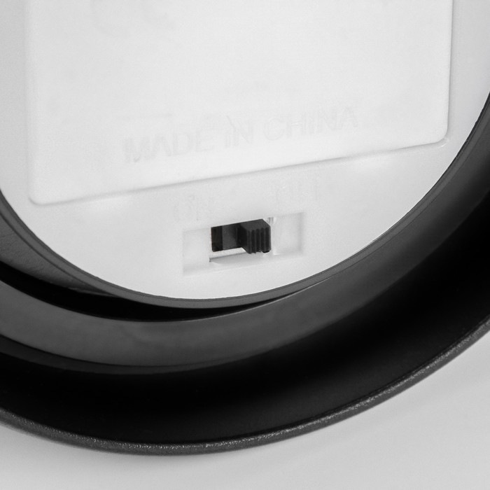 Ночник колба &laquo;Тюльпаны&raquo; LED 3хААА красный 10,5х10,5х22см