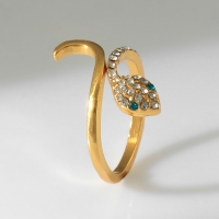 Новый год! Символ года 2025! Кольцо &laquo;Змея&raquo; миниатюрная, цвет бело-зелёный в золоте, безразмерное