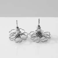 Серьги металл &laquo;Цветочек&raquo; сердце, цвет серебро