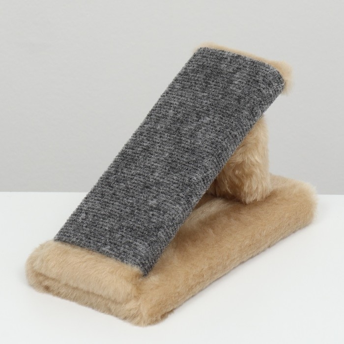 Когтеточка Когтеточка "Горка" мини-версия, 29 х 14 х 14 см, ковролин, светло-коричневая