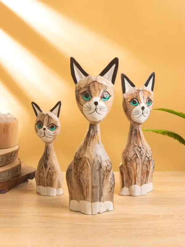 Сувенир интерьерный "Кошачья семья" (набор 3 шт: 30,25 и 20 см) дерево, цв. белый