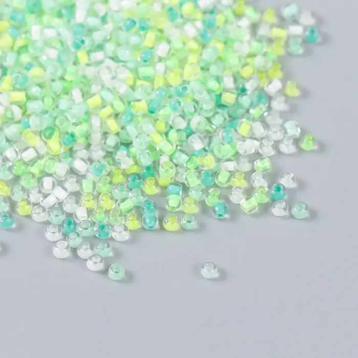 Бисер стекло 12/0 "Прозрачный. Цветная серединка. Зелёный" 10 гр