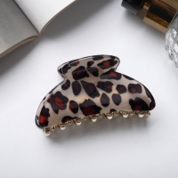 Краб для волос "София" пятна, 7 см, микс Краб для волос "София" пятна, 7 см, микс