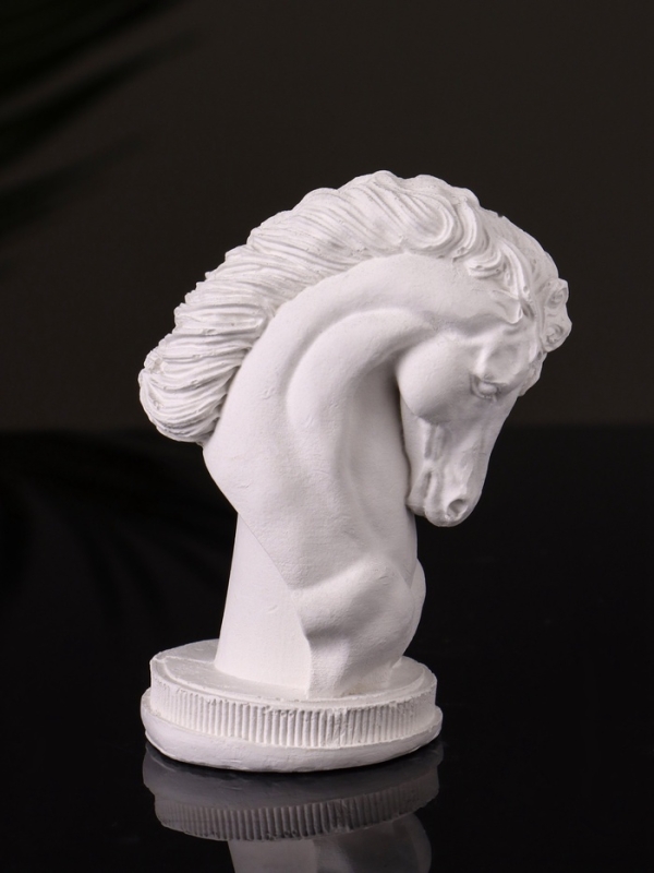 Фигура "Конь " 9х6 см,натуральный