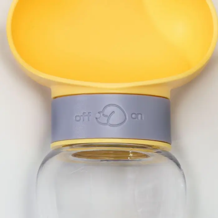 Поилка прогулочная 345 мл, жёлтая