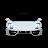 Электромобиль Spyder, кожаное сидение, EVA колеса, цвет белый Электромобиль Spyder, кожаное сидение, EVA колеса, цвет белый