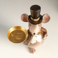 Подсвечник полистоун на 1 свечу "Мышонок в цилиндре и фраке" 17х10х23 см Подсвечник полистоун на 1 свечу "Мышонок в цилиндре и фраке" 17х10х23 см