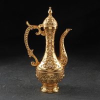 Набор сервировочный &laquo;Роскошь. Золото&raquo;, 8 предметов: кувшин 250 мл, 6 рюмок, 20 мл, поднос, цвет золотой