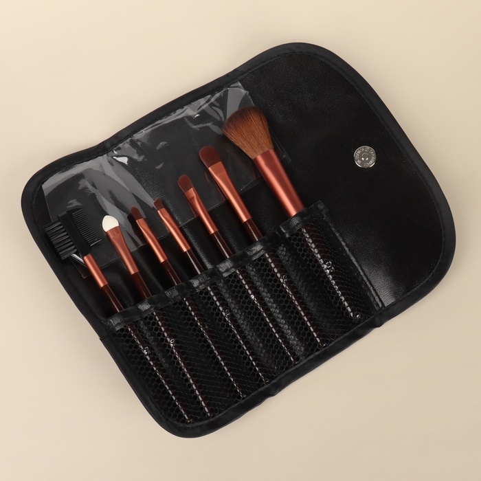 Набор кистей для макияжа «Рептилия», 7 предметов, чехол на кнопке, цвет чёрный Набор кистей для макияжа «Рептилия», 7 предметов, чехол на кнопке, цвет чёрный