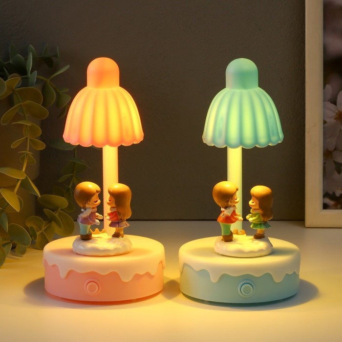 Сувенир пластик свет Сувенир пластик свет "Парочка малышей тянутся друг к другу" МИКС 8х8х16 см