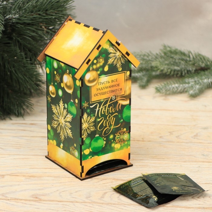 Новогодний, подарочный набор: Родословная книга и чайный домик &laquo;Новый год: Зимняя сказка только для тебя&raquo;, 28 х 11 х 24 см., набор