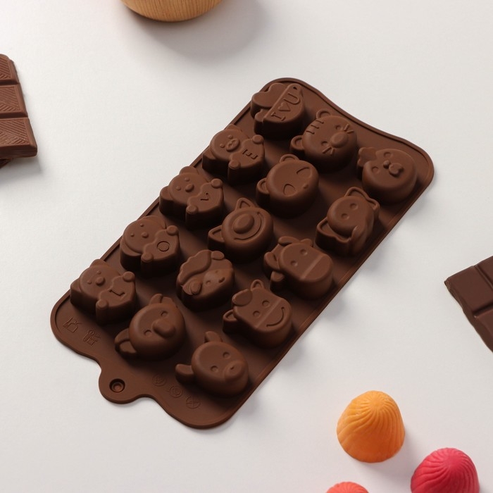 Форма для конфет и шоколада Доляна &laquo;Животные. Любовь&raquo;, силикон, 20,6&times;10,5&times;1,4 см, 15 ячеек, цвет коричневый