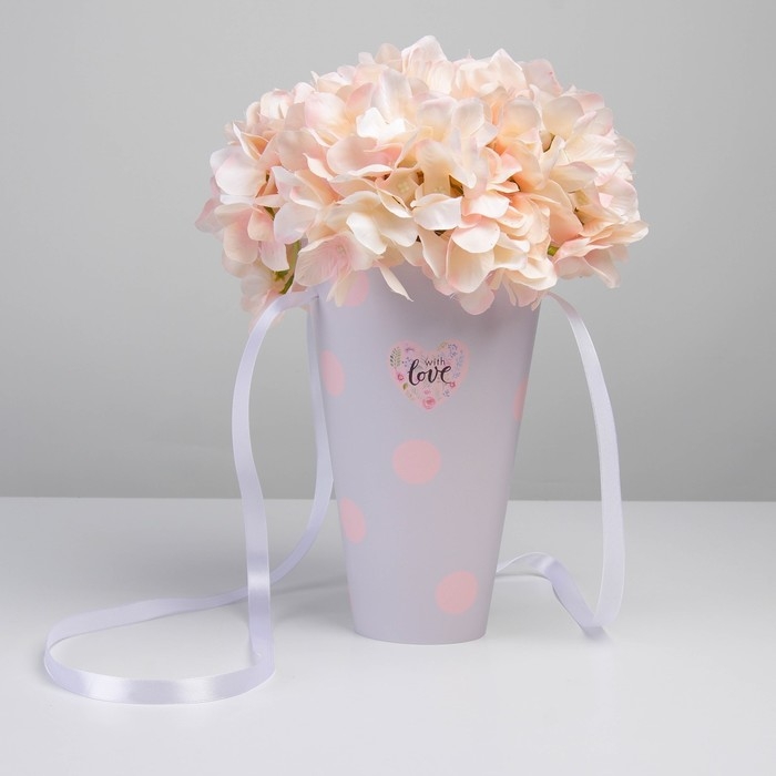 Переноска для цветов круглая на лентах &laquo;With love&raquo;, 15 &times; 23.3 &times; 7.5 см, &Oslash; 15 см